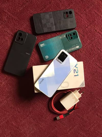 Vivo y21 Lush condition Complete box and charger 3 free covers.