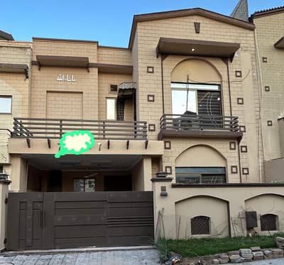 Abubaker Block 7 Marla Only 2 Month Used House For Sale Gass Install Proper Double Unit Invester Prices