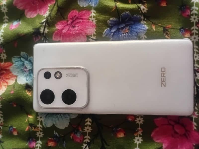 Infinix Zero 30 0