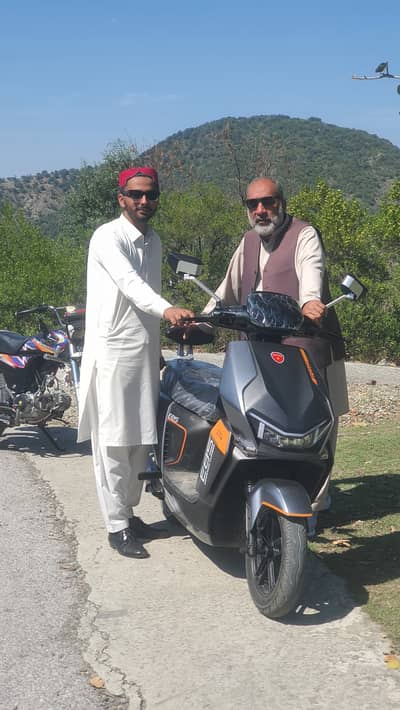 Metro E8S scootey 2026 model