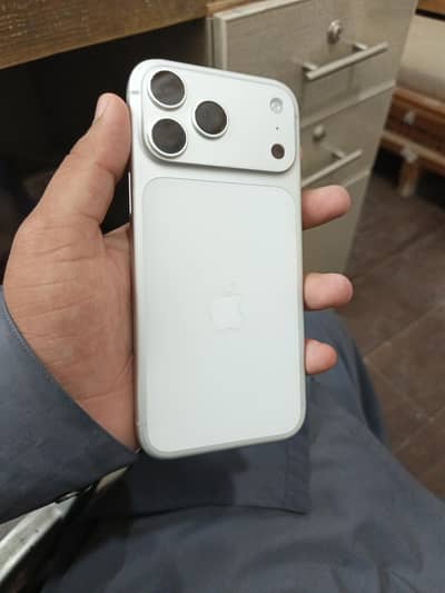 Apple iPhone 17 Pro Max
