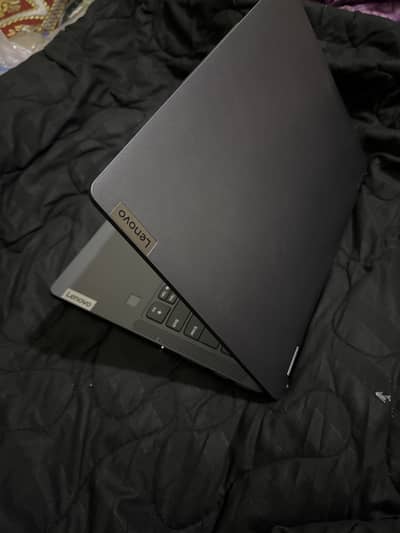 Lenovo 12 gen intel pentium gold 8505