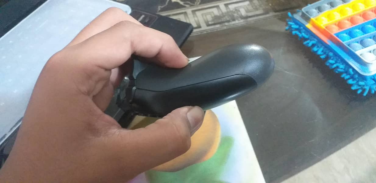 original dualshock 4 controller (ps4 controller) 5