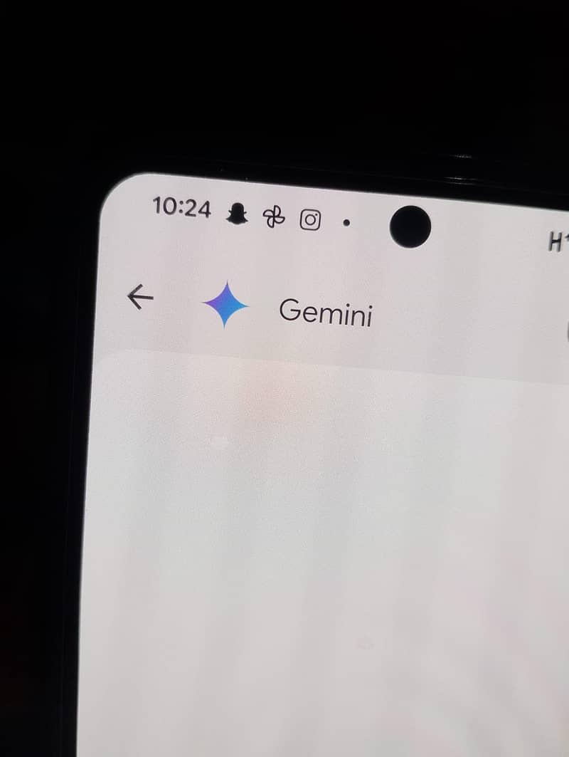 GOOGLE PIXEL 8 4