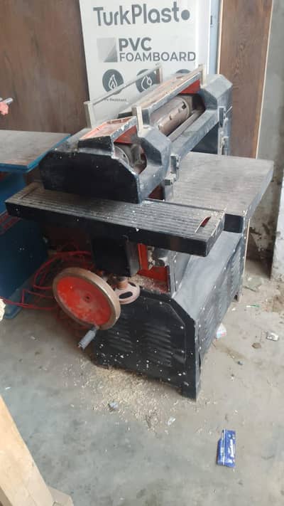 Gauge and shaper Machine