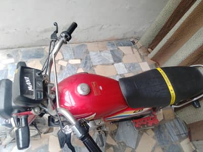 bhot achi bike ha