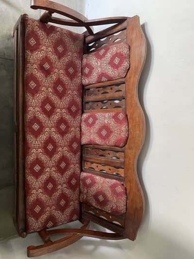 Sofa in good condition new cover