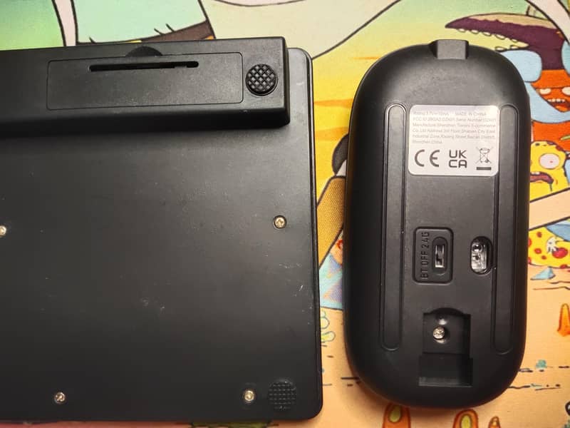 both Bluetooth but dongle missing 2