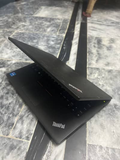i5 6th gen with 8gb / 256gb