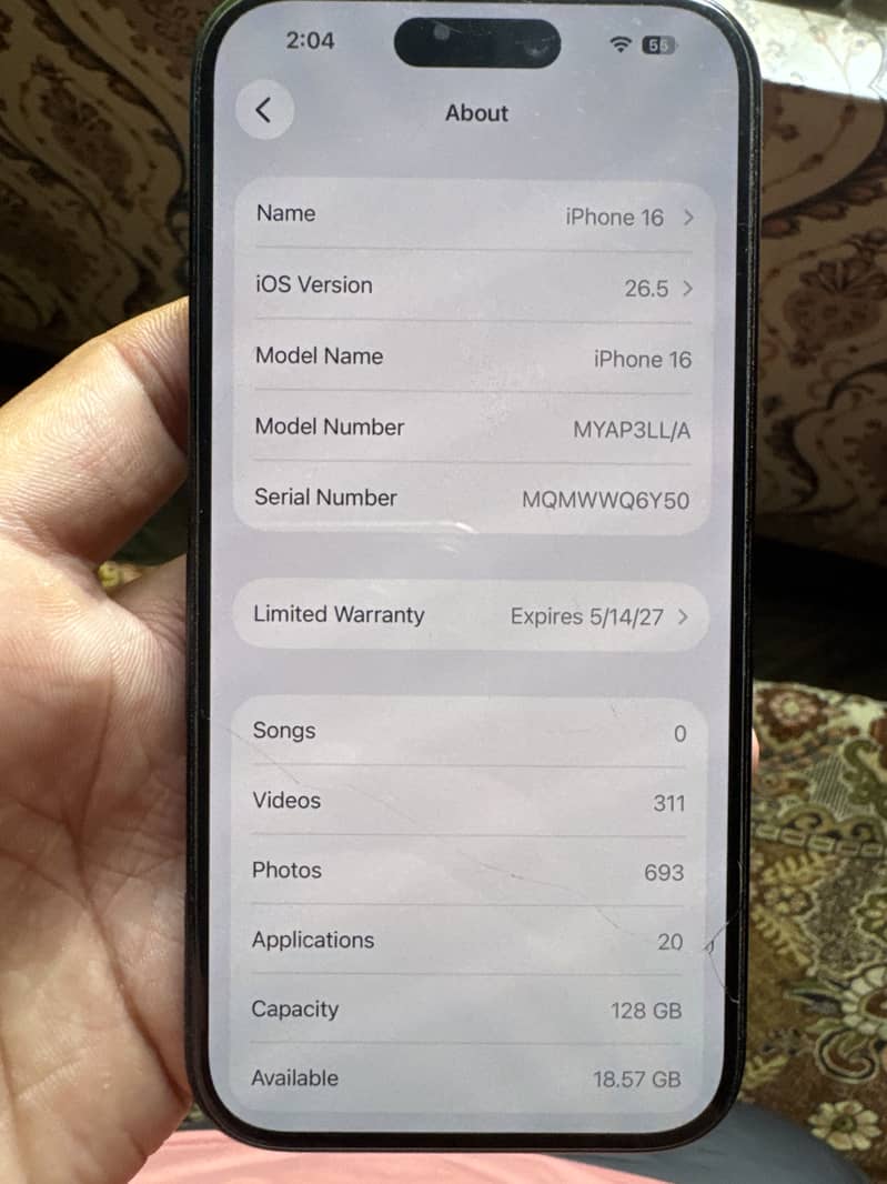 Apple iPhone 16 5