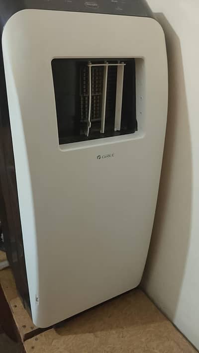 Portable Gree AC 0.75 Ton