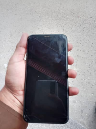 Apple iPhone 11 PApple iphone 11 pro maz 64gb waterpack non ptaro Max