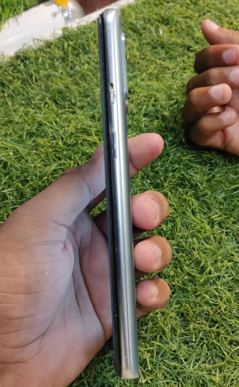 One Plus 8T 4
