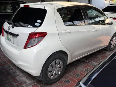 Toyota Vitz 2011