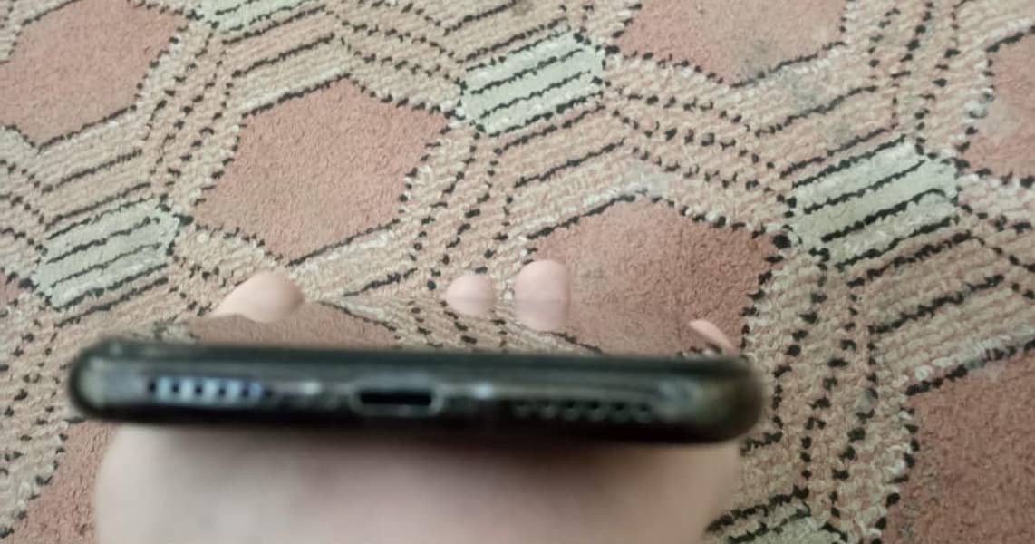 Apple iPhone X 3