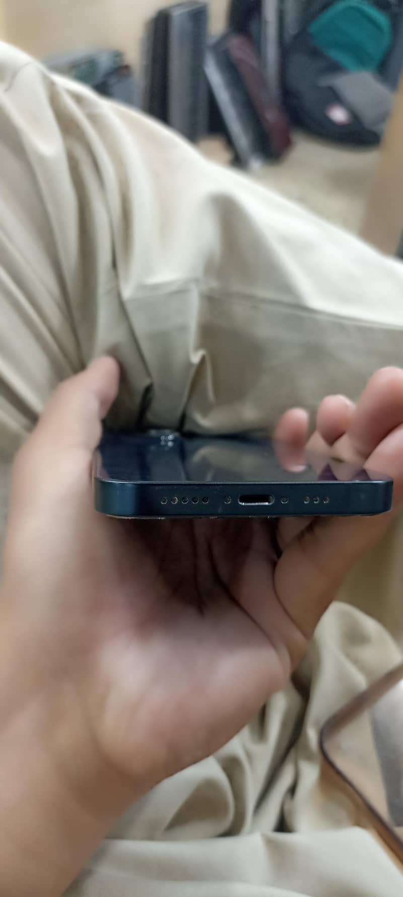 Apple iPhone 14 3
