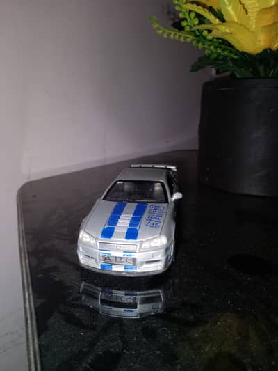 Nissan GT-R R34 skyline diecast model