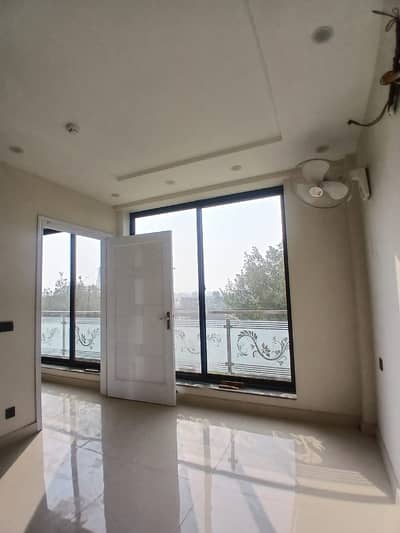 2 bedroom semi furnished appartment original picture original price