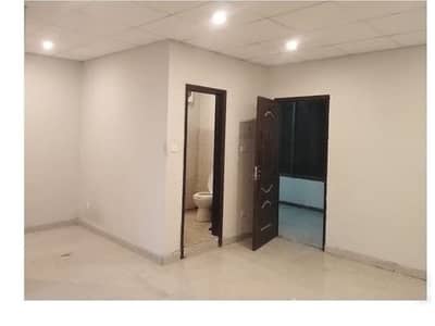 Area 350 Square Feet Brand New Corporation Office Available For Rent In Main Boulevard Road Gulberg 3 Lahore