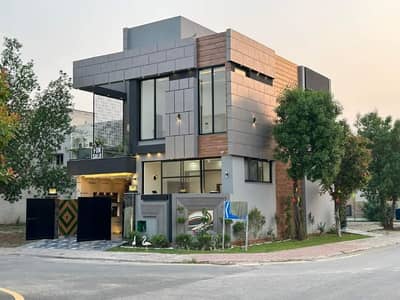 7 Marla Corner House A+ Category For Sale