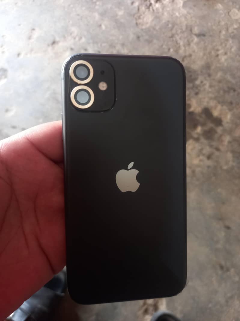 Apple iPhone 11 3