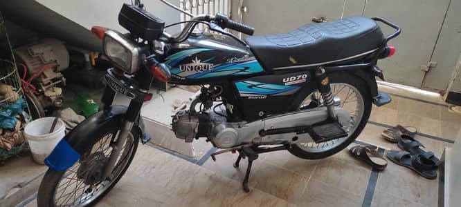 UNIQUE CD70 KARACHI NUMBER