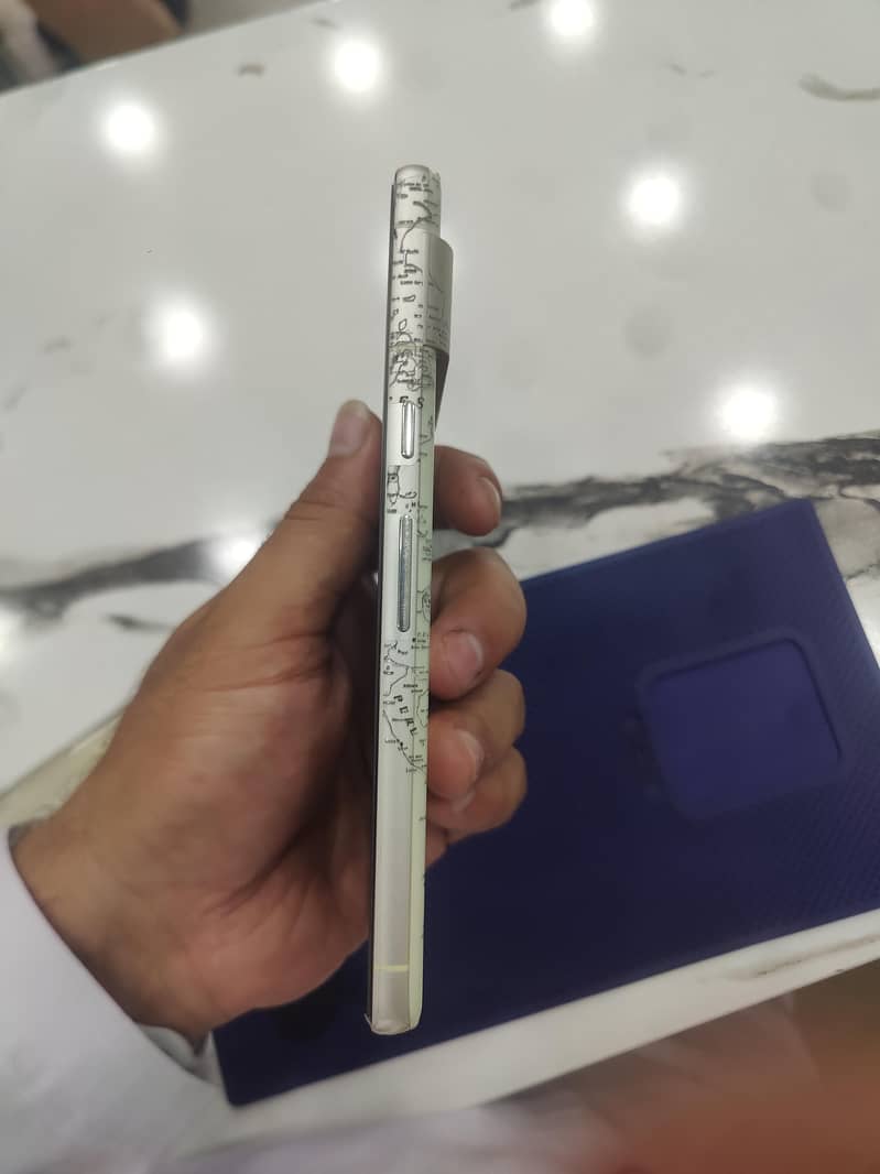 Google Pixel 7 3