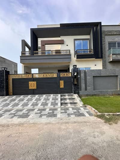 TIP 2 Close to Valencia and DHA Rahbar 9 Marla Modern brand New House urgently sale at cheapest price