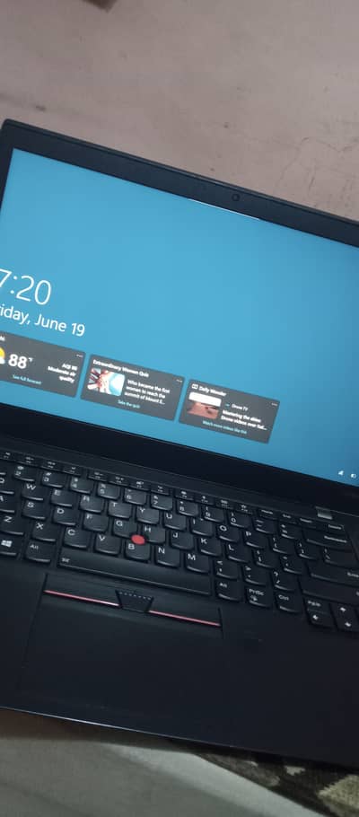 Lenovo thinkpad  T470s core i5 7th Gen. 12Gb. . DDR4 ram. 256GB. SSD 14 i