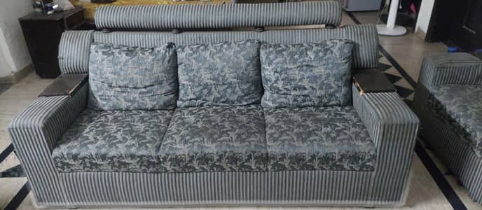 3+2+1 Sofa Set for Sale | Good Condition | Strong & Comfortable |