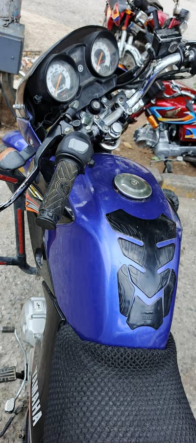 Yamaha ybr 125