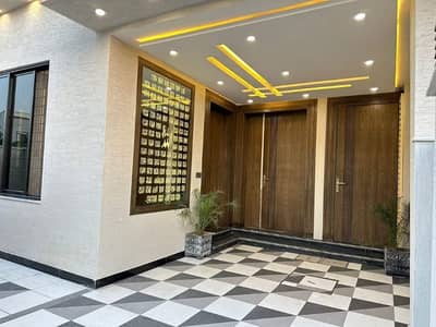 5 MARLA DESIGNER HOUSE EXTRA LUXURY HOUSE