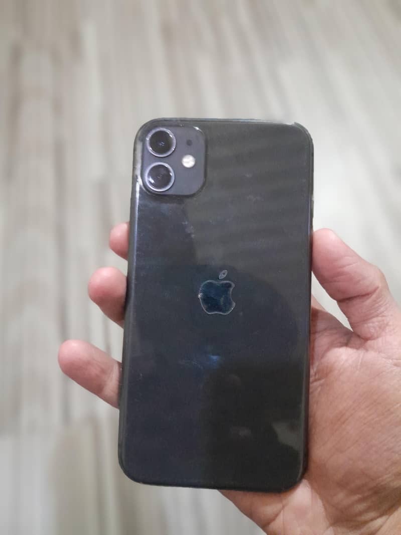 Apple iPhone 11 4