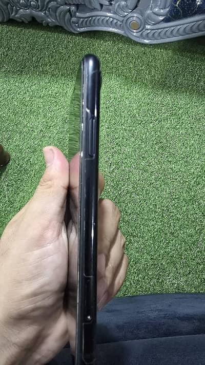 Apple iPhone XR