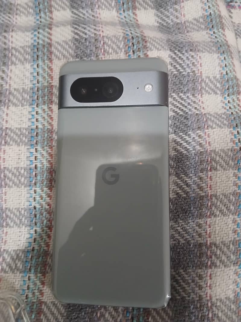 Google Pixel 8 5