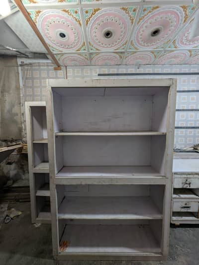 Almari 4*6 Feet & 5*6 Feet, Cash Counter 4+3 Feet Height 3 Feet
