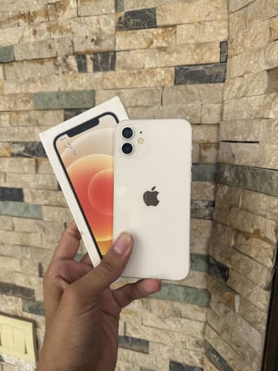 Apple iPhone 12