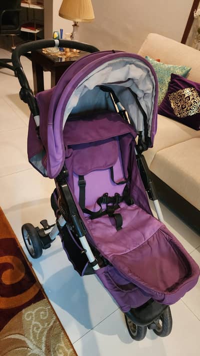 Foldable stroller excellent condition for sale