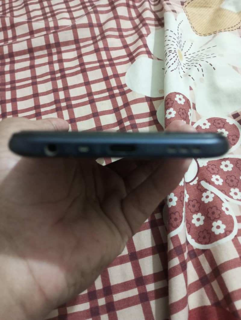 OPPO A54 4