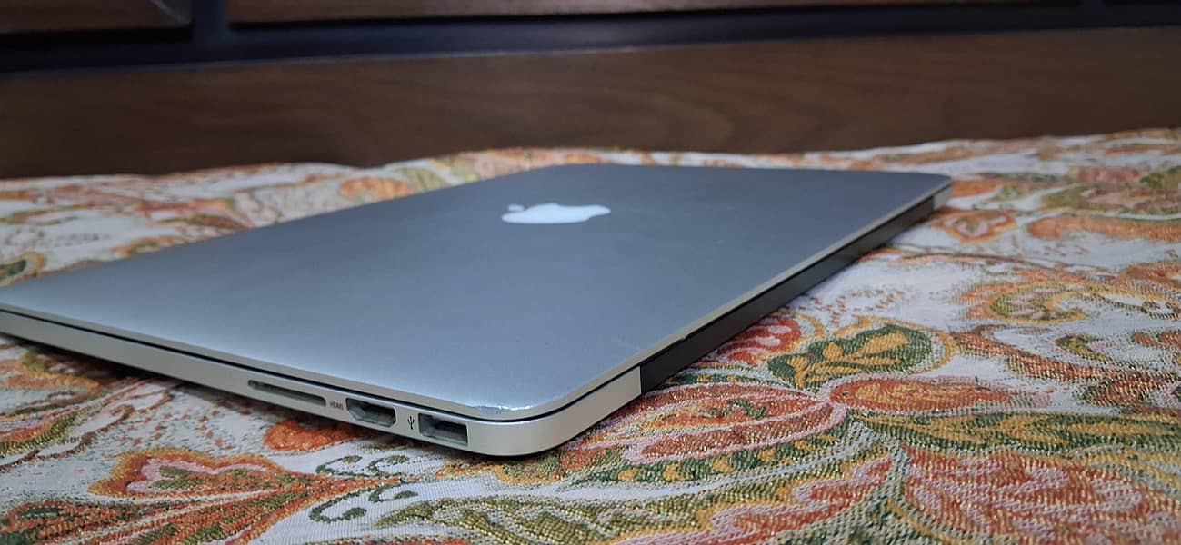 macbook pro 1
