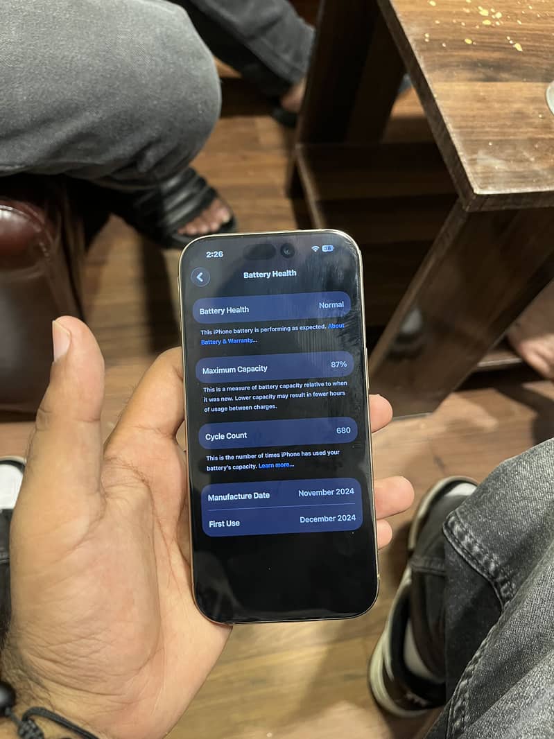 Apple iPhone 16 Pro 3