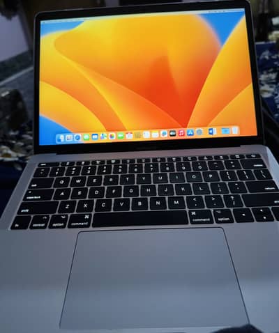 Apple Mac book Pro 2017 Retina display