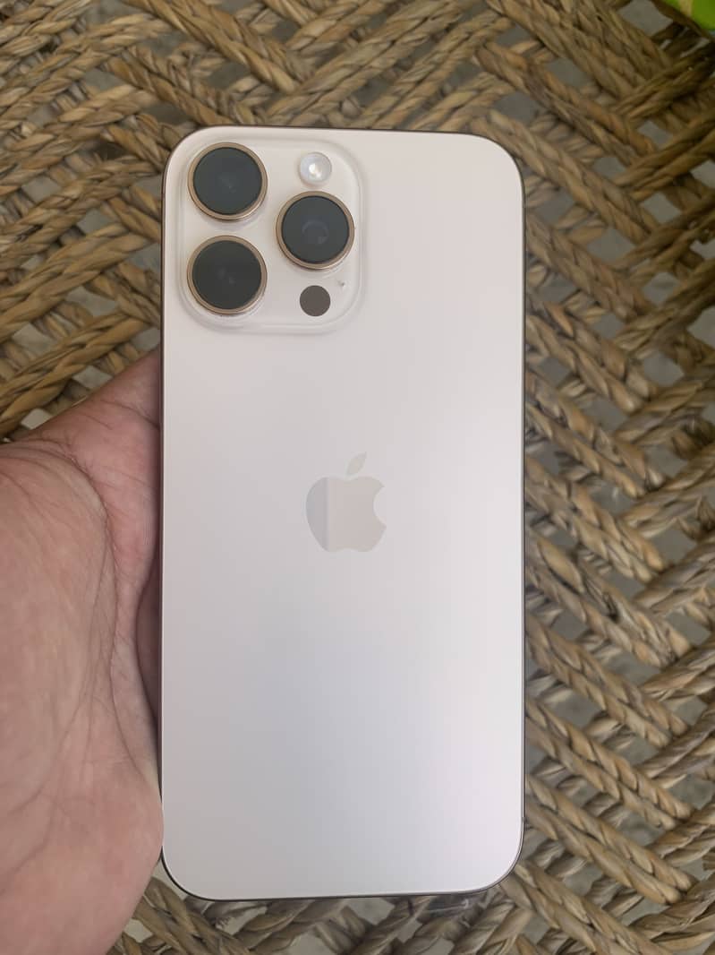 iPhone 16 pro max 2