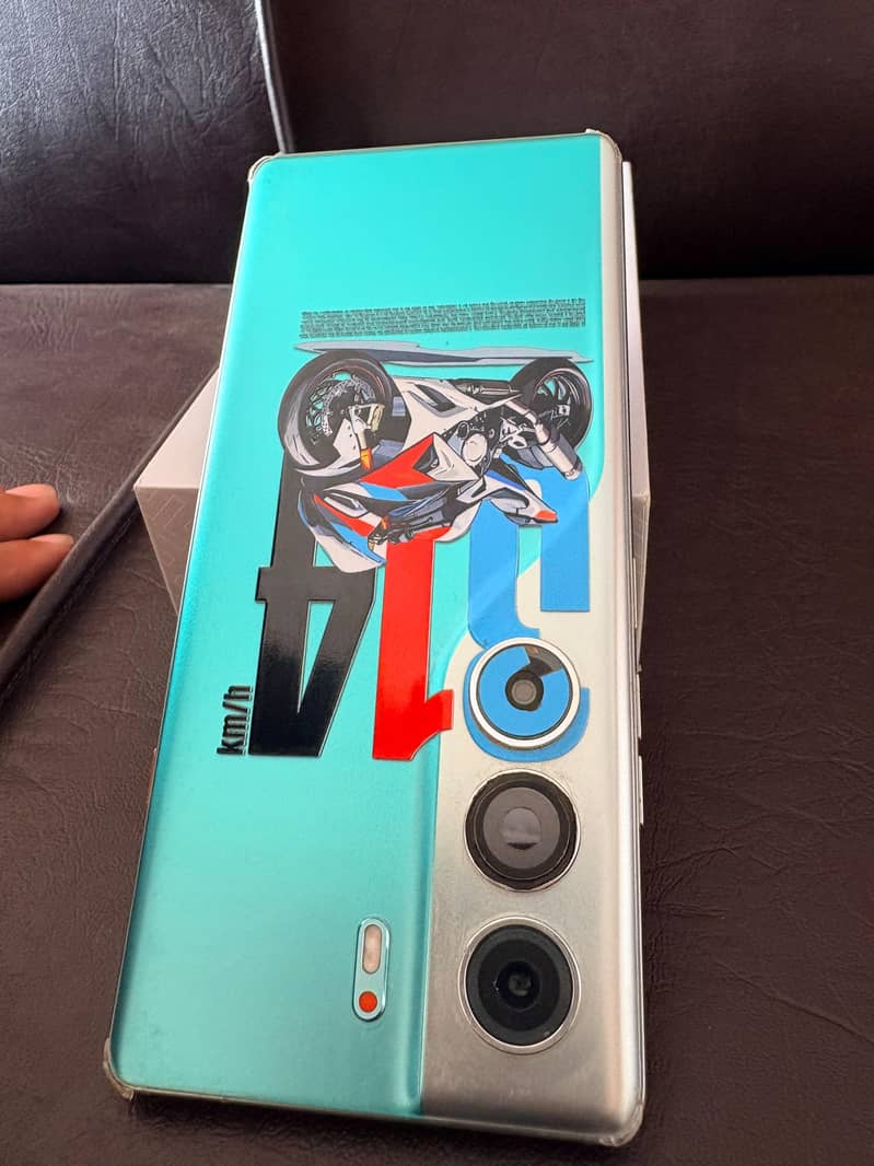 Tecno CAMON 40 Pro 2