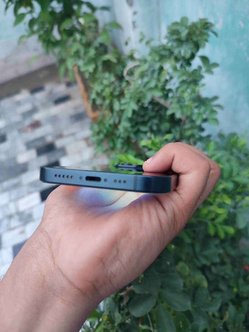 Apple iPhone 14 6