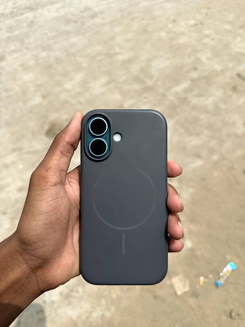 Apple iPhone 16 iCloud 6