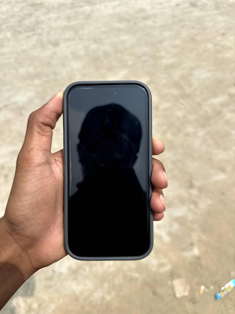 Apple iPhone 16 iCloud 7