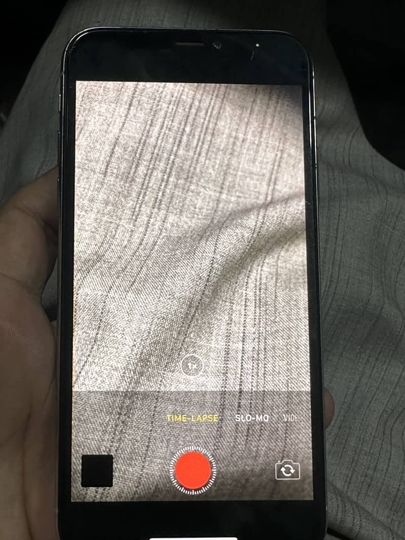 Apple iPhone X 4