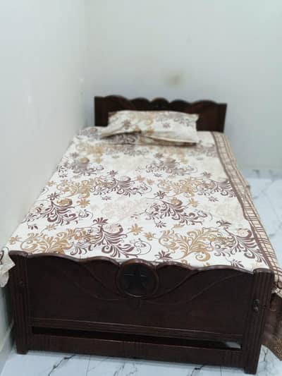 single wooden bed with Mattress