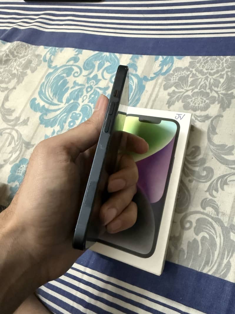 iPhone 14 5